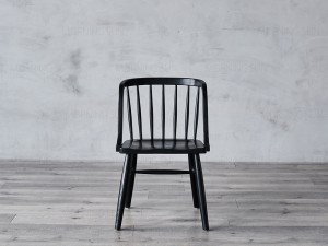 Cadeira de jantar de madeira maciça de cor escura Stain