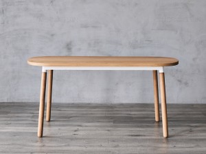 Odolný drevený bufetový jedálenský stôl