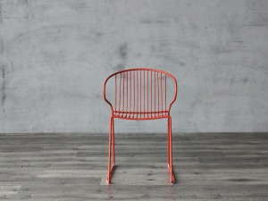 Челична фотеља модерног дизајна за спољашњу или унутрашњу употребу