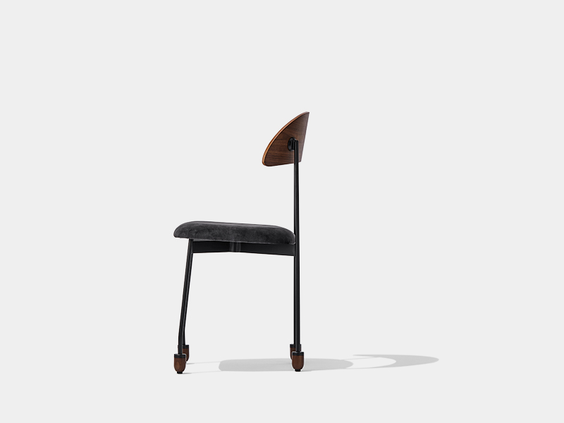 A Café Chair Designed for Luxurious Efficiency - Metropolis