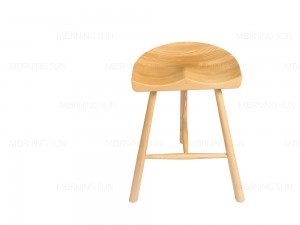 Простий барний стілець із твердої деревини