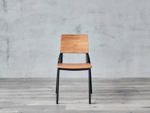 Chaise de salle à manger en métal avec bois massif