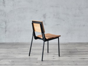 Chaise de salle à manger en métal avec bois massif