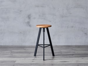 Babban Bar stool na zamani tare da saman katako