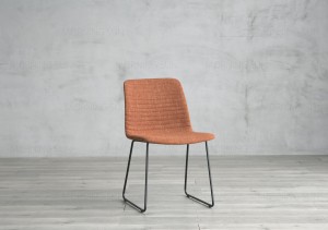 Metalne trpezarijske stolice jednostavnog dizajna za konferencijsku salu