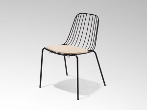 Cadeira de exterior de metal de design clássico