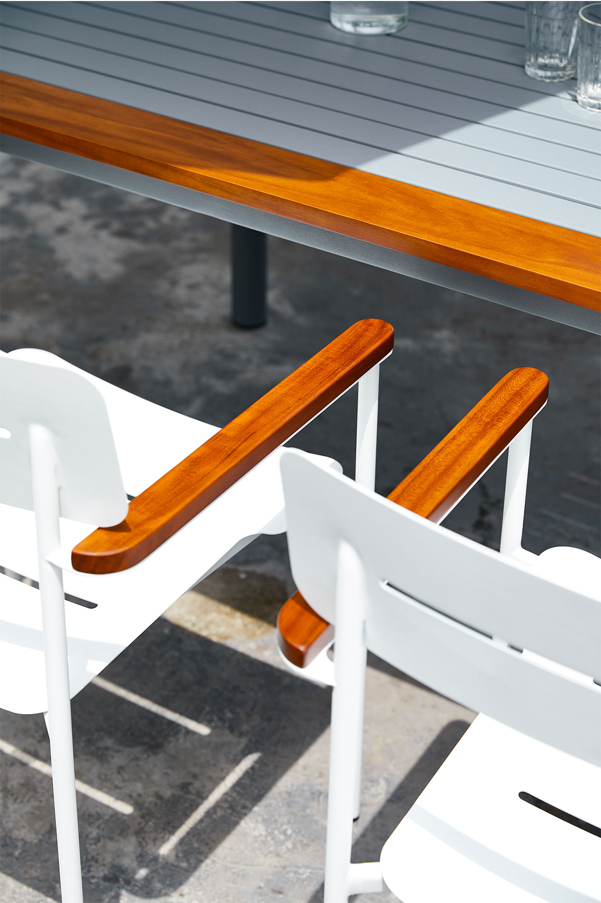 outdoor restaurant furniture wholesale